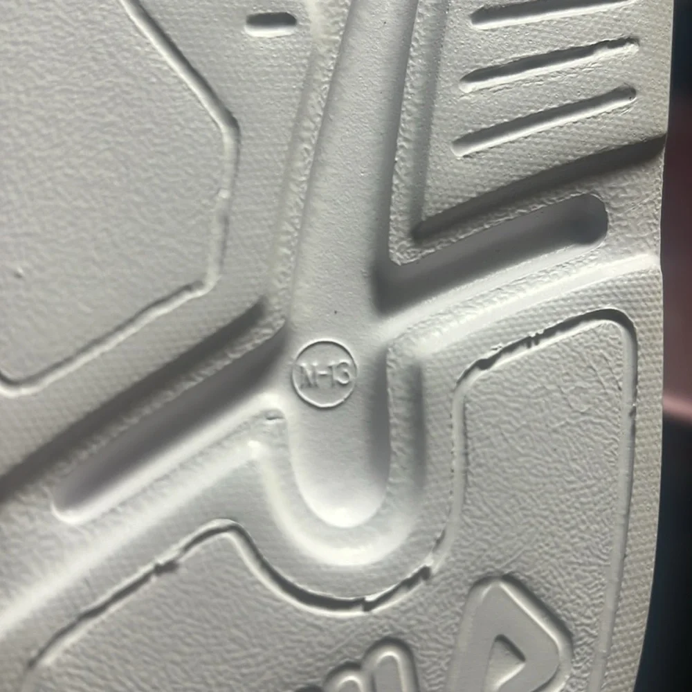 Men FILA Slides - Picture 5 of 8